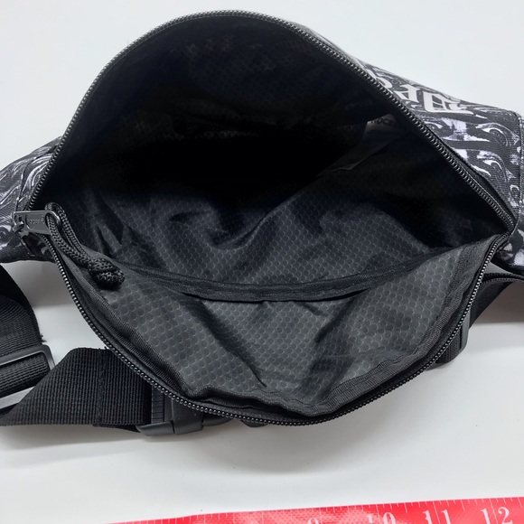 Dead Kennedys Rocksax One Size Black/Gray/White Fanny Pack Bag - Picture 5 of 7